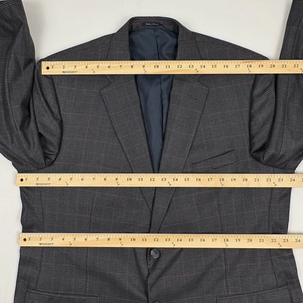 Turnbury Wool Silk Prince of Wales Check Sport Coat 48R Gray Maroon Windowpane